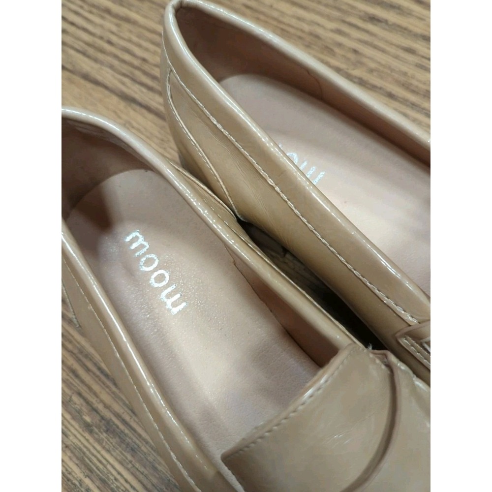 Moow Women's Shiny Tan Tassels Natural Slip-On Loafer Size US 9 (41) READ! - Picture 4 of 15
